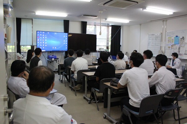 8.2　医局説明会3